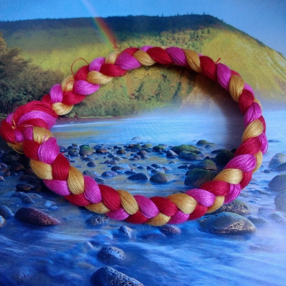 Hand made bracelet - Picture 3 of 5